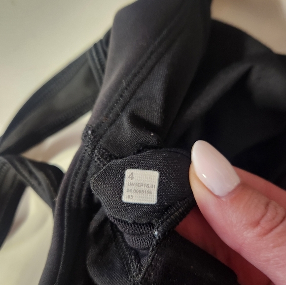 Lululemon Wunder Train Mesh Black Size 4 Sports Bra - Picture 5 of 5